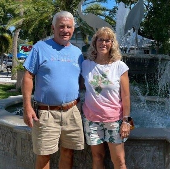 Meet your Posher, Robin - Picture 1 of 1